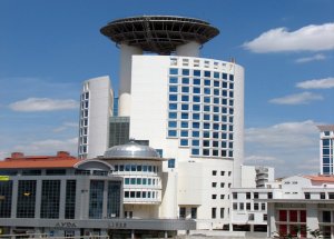 MHP Genel Merkezi'ne Arabalı Saldırı