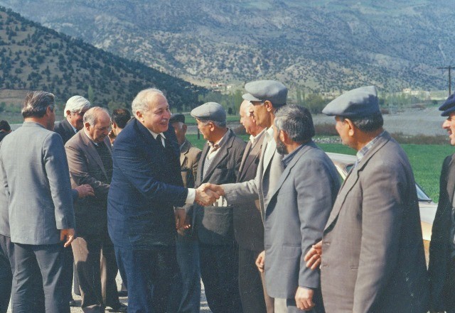 c05_erbakan_hoca_tam_bir_dervisti_1.jpg c05_erbakan_hoca_tam_bir_dervisti_1.jpg