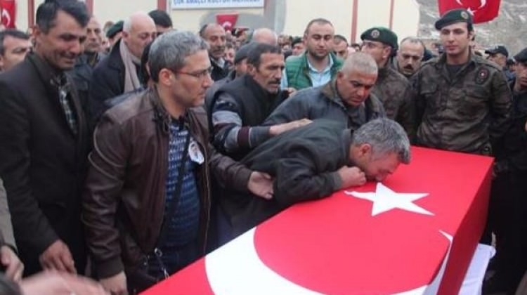Şehit babası:Oğlumu vuran it bu galerisi resim 1