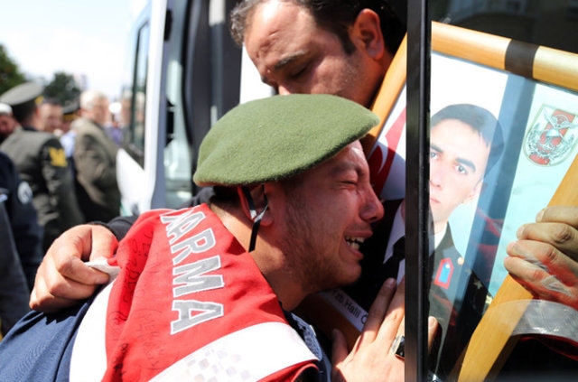 Jandarma Yüzbaşı Halil Özdemir'e son veda galerisi resim 9