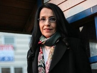 Ayşe Hür Suriye'deki katliamcılara ağlıyor galerisi resim 1
