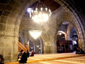 Tarihi camiler Ramazan’a hazır