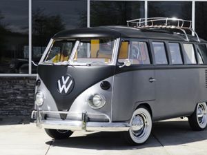 Efsane otomobile 'Geleceğe Dönüş' ayarı