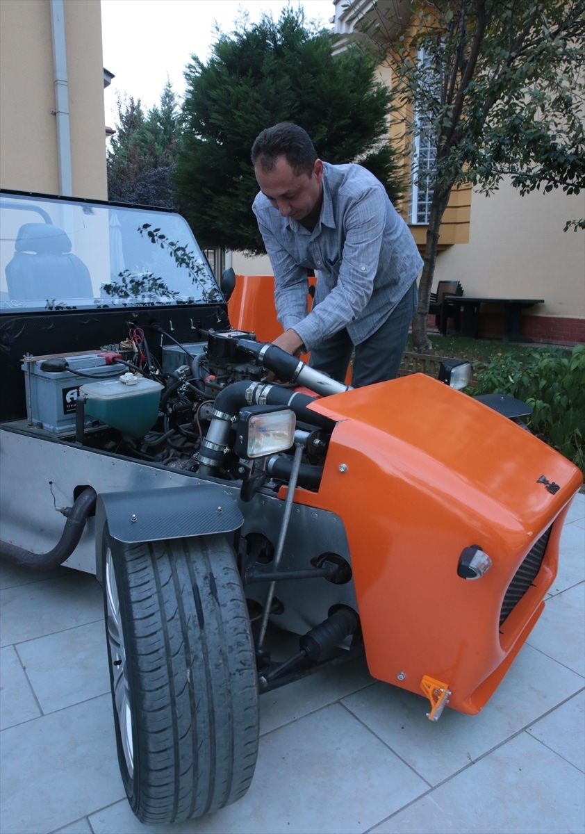 Belgeselden etkilendi, kendi otomobilini yaptı! galerisi resim 7