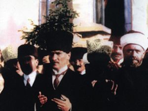 Genelkurmay Atatürk'ün renkli fotoğraflarını yayınladı