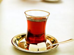 Sıcak çay gırtlak kanseri yapıyor!