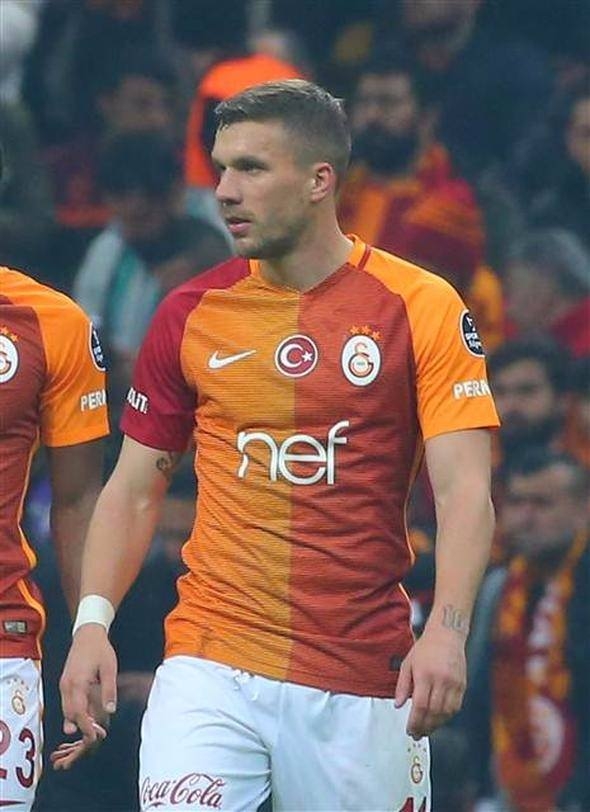 Kimse fark etmedi! Podolski'nin formasında... galerisi resim 7