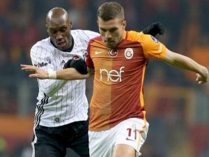 Kimse fark etmedi! Podolski'nin formasında...