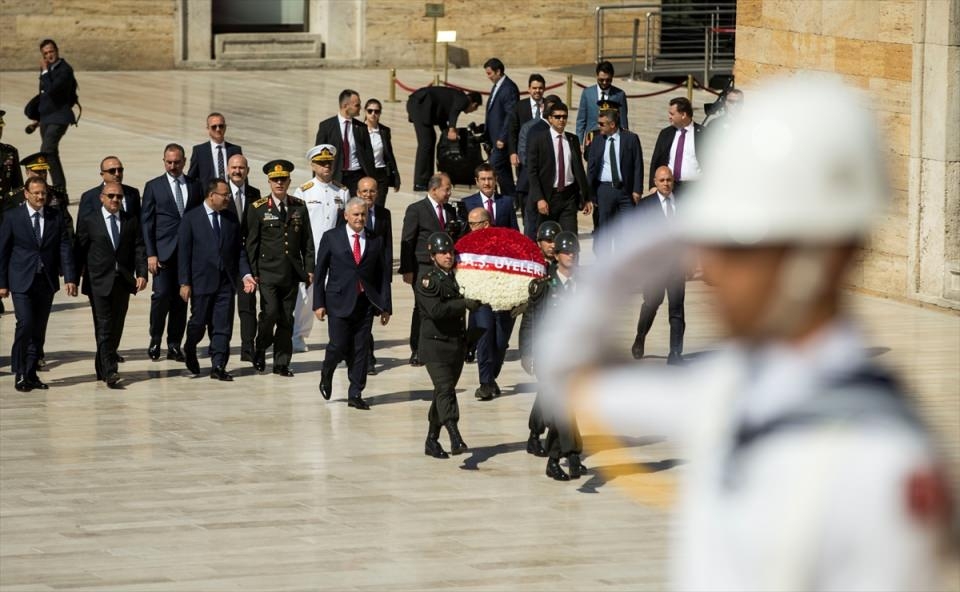YAŞ üyeleri Anıtkabir'i ziyaret etti galerisi resim 1