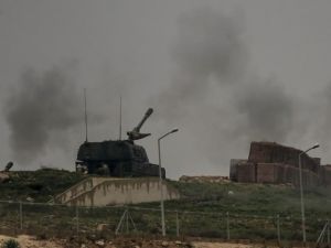 YPG'liler kaçtı, Türk askeri paçavraları yaktı!