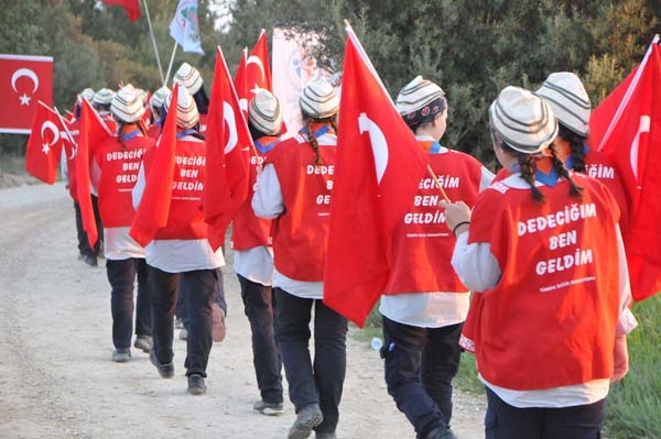Sabah namazıyla birlikte yürüyüşe geçtiler galerisi resim 7