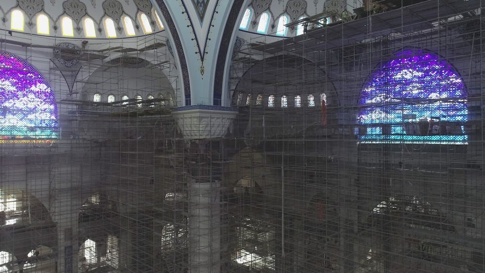 Çamlıca Camii'nin içi ilk kez drone ile görüntülendi galerisi resim 2