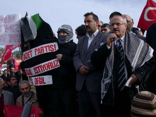 TURKIYE KATILE LANET OKUDU galerisi resim 1