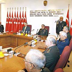 YAŞ’ta Ergenekoncular atılacak mı?