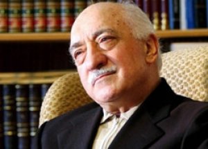 Gülen'den Herkese Eleştiri!