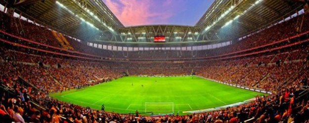 TT Arena'da sürpriz konuk!