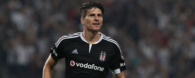 Mario Gomez'e müjde!