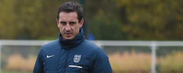 Valencia Gary Neville'nın sözleşmesini feshetti