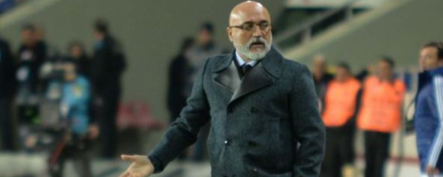 Hikmet Karaman imzayı attı!