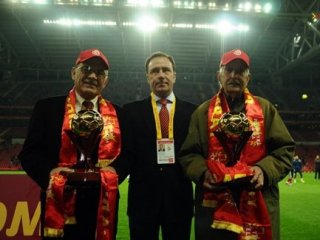 Suat Mamat kimdir? Suat Mamat vefat etti