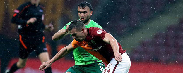 Podolski ayrılıyor mu?