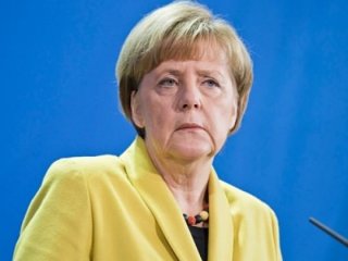Erdoğan'a hakaretle ilgili Merkel'den açıklama