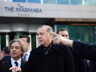 Erdoğan'dan o pankarta anında karşılık verdi