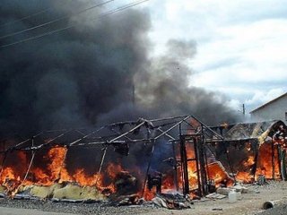 Çadır kentte yangın faciası: 3 ölü, 6 yaralı