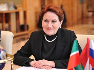 Meral Akşener canlı yayında!