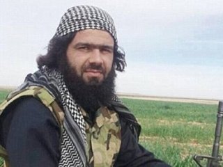 IŞİD militanlarını diri diri gömdü!