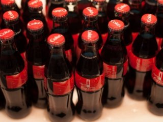 Coca Cola Venezüella'daki üretimini durdurdu