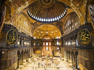 Ayasofya’nın gizemli işaretleri
