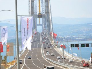 Osmangazi Köprüsü’nde yoğunluk giderek artıyor