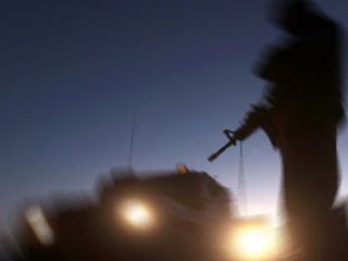 Mardin'de askeri aracın geçişi sırasında patlama