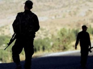 Askeri aracın geçişi sırasında patlama: 1 yaralı