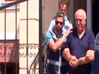 Hakan Şükür'ün babası gözaltına alındı