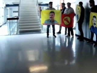 Avusturya'da PKK'lılar devlet televizyonunu bastı