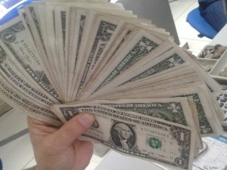 Vatandaşlarda ’1 dolar’ korkusu başladı