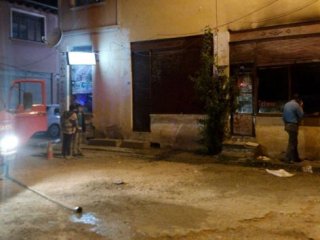 Bir dükkan kundaklandı
