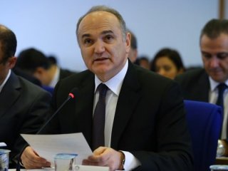 Bakan Özlü'den "yerli otomobil" açıklaması