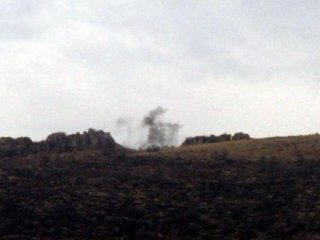 Taciz ateşi açan PKK'lılara bomba yağdı