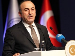 Mevlüt Çavuşoğlu Ermeni vekilin gözünün içine baka baka söyledi