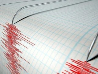 Endonezya’da çok şiddetli deprem!