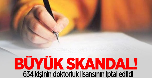 Hindistan'da sınav skandalı!
