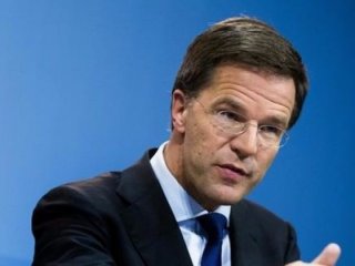 Hollanda'ya demokrasi dersi!