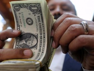 ABD'nin Suriye saldırısı doları vurdu!