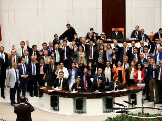 Meclis seçime kadar tatile girdi