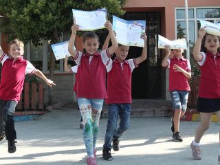 Okullarda karne heyecanı