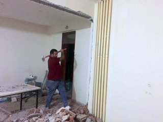Fedakar öğretmenler okulu yeniledi