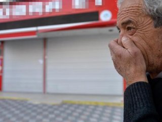 Kasap kapandı cadde koktu